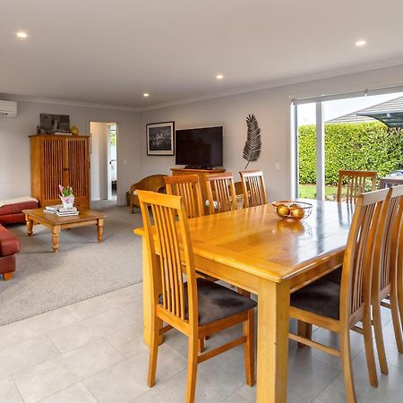 Villa Wine Country Bach Martinborough Exterior foto